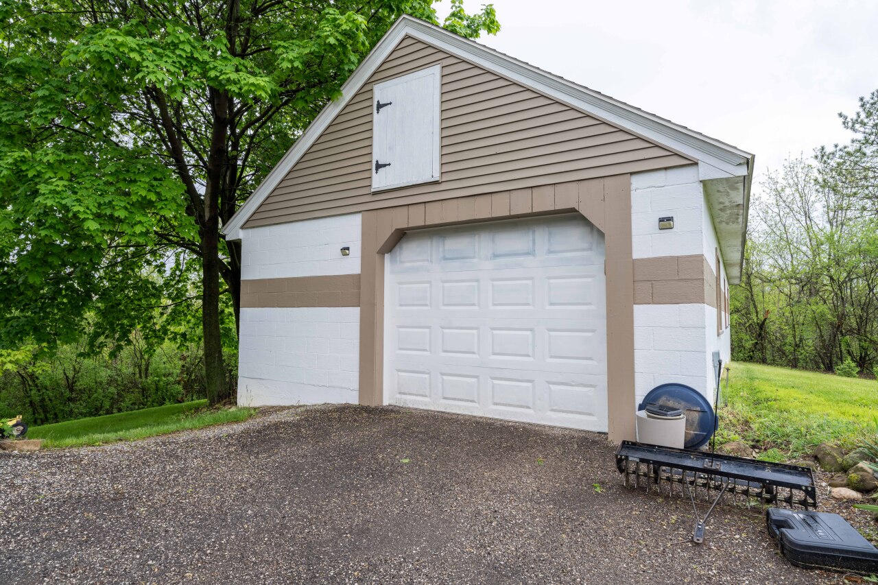 S69W22930 National Ave, Vernon