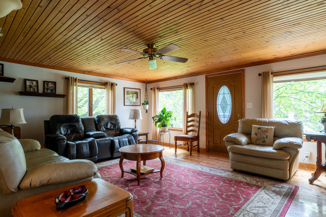 S69W22930 National Ave, Vernon