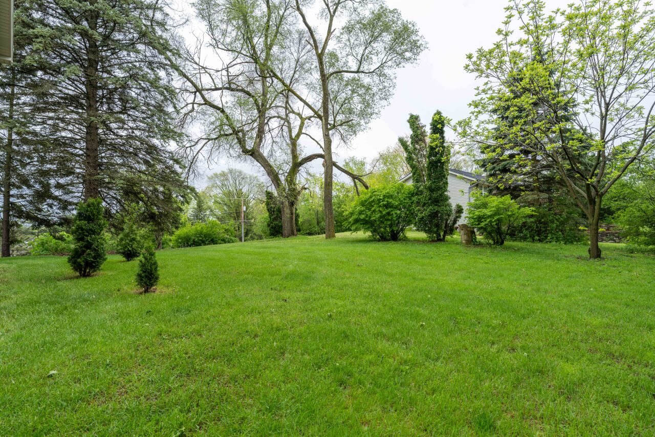S69W22930 National Ave, Vernon