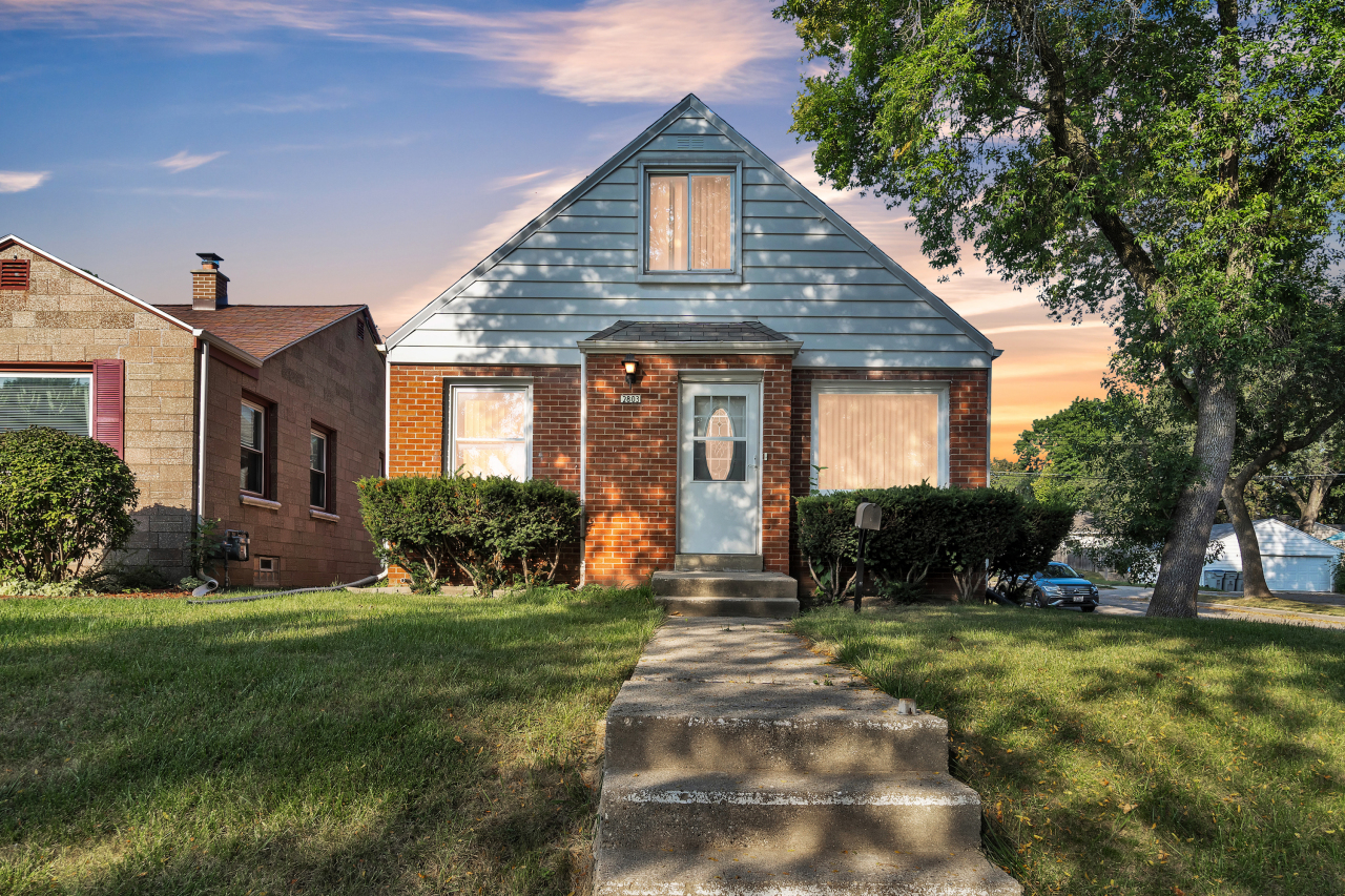 2803 S 49th St, Milwaukee
