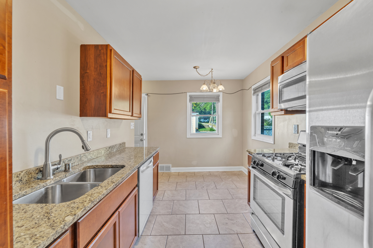 2803 S 49th St, Milwaukee