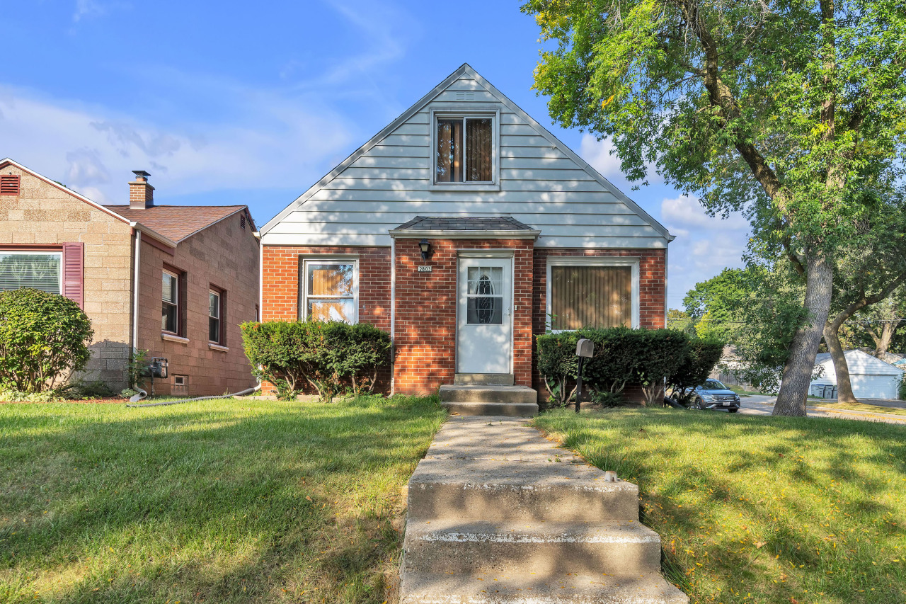 2803 S 49th St, Milwaukee