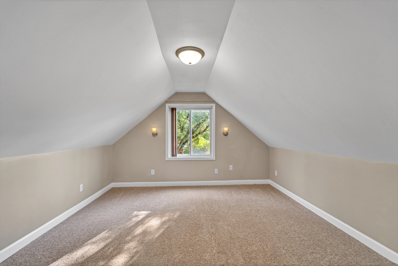 2803 S 49th St, Milwaukee