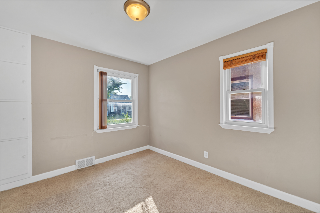 2803 S 49th St, Milwaukee