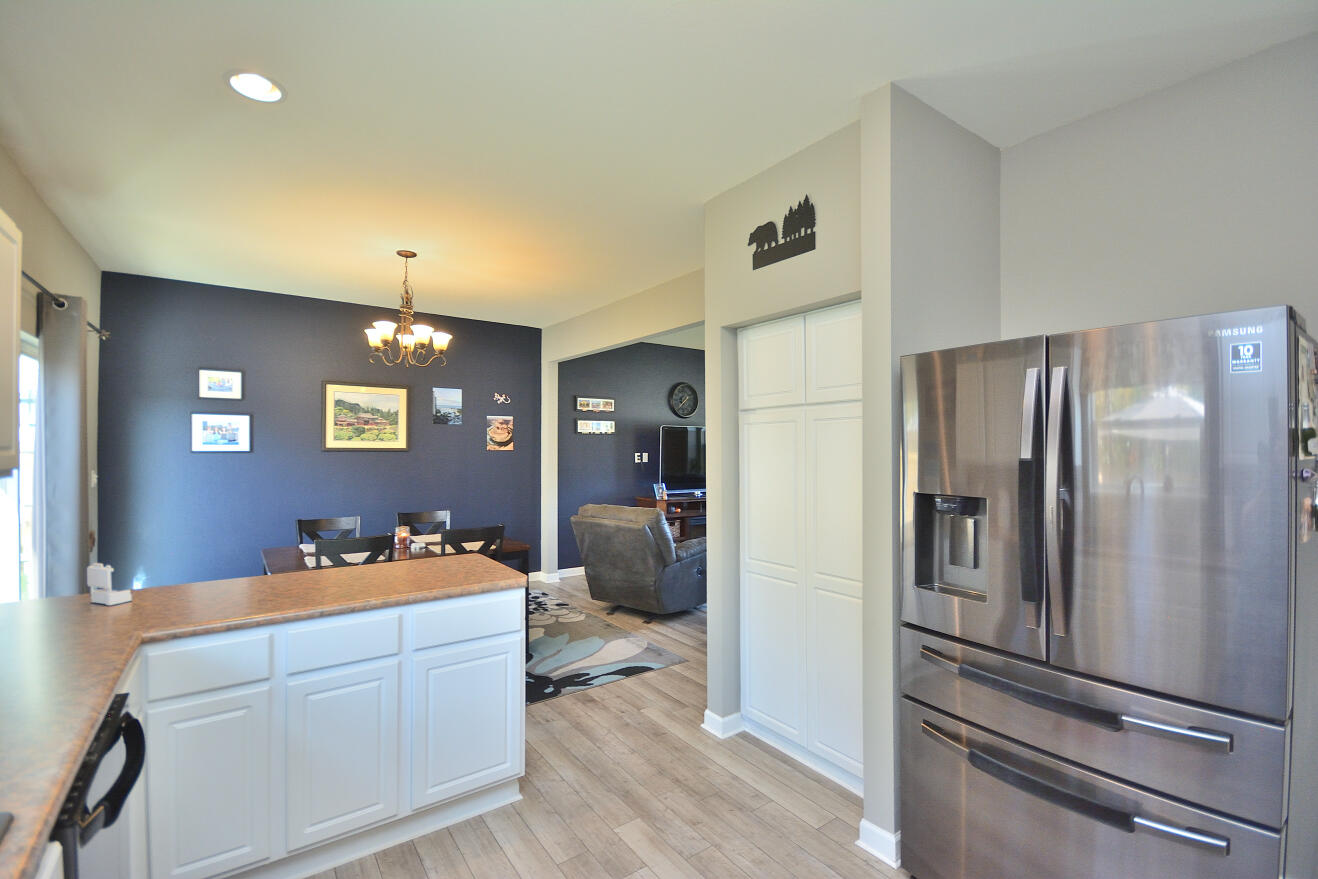 4333 S 51st St, Greenfield