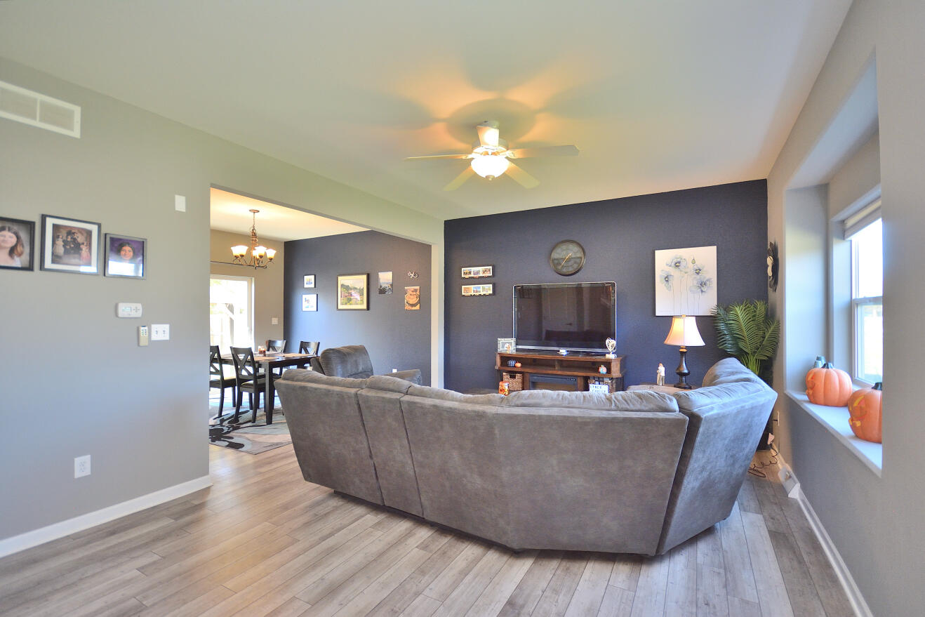 4333 S 51st St, Greenfield