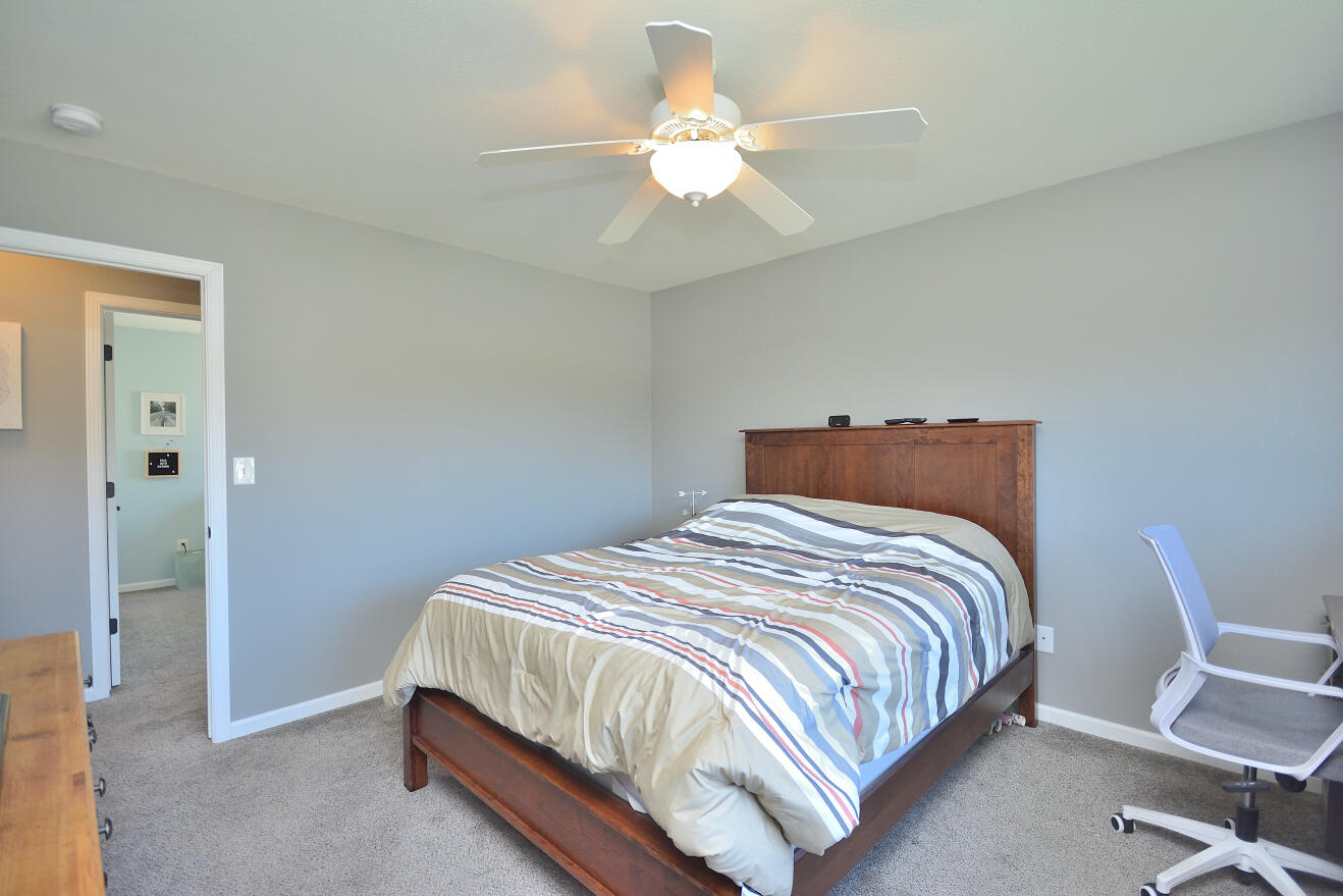 4333 S 51st St, Greenfield