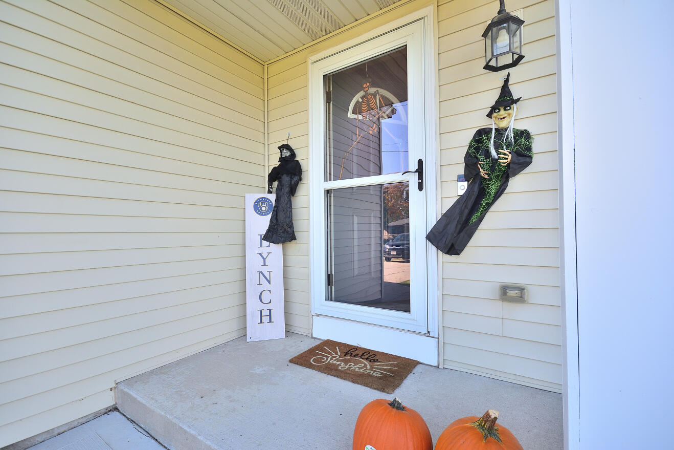 4333 S 51st St, Greenfield