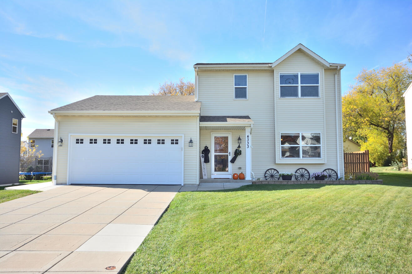 4333 S 51st St, Greenfield
