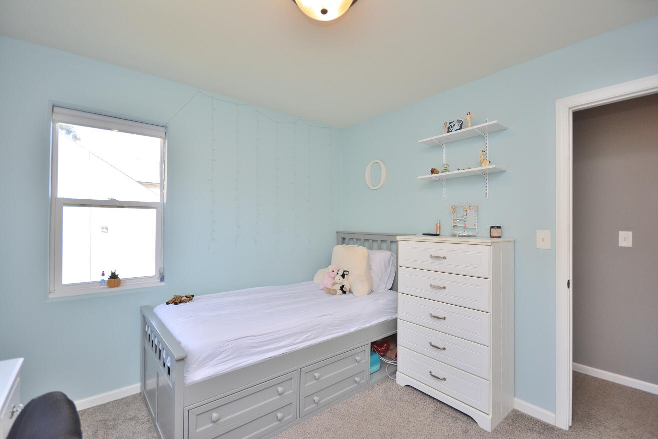 4333 S 51st St, Greenfield