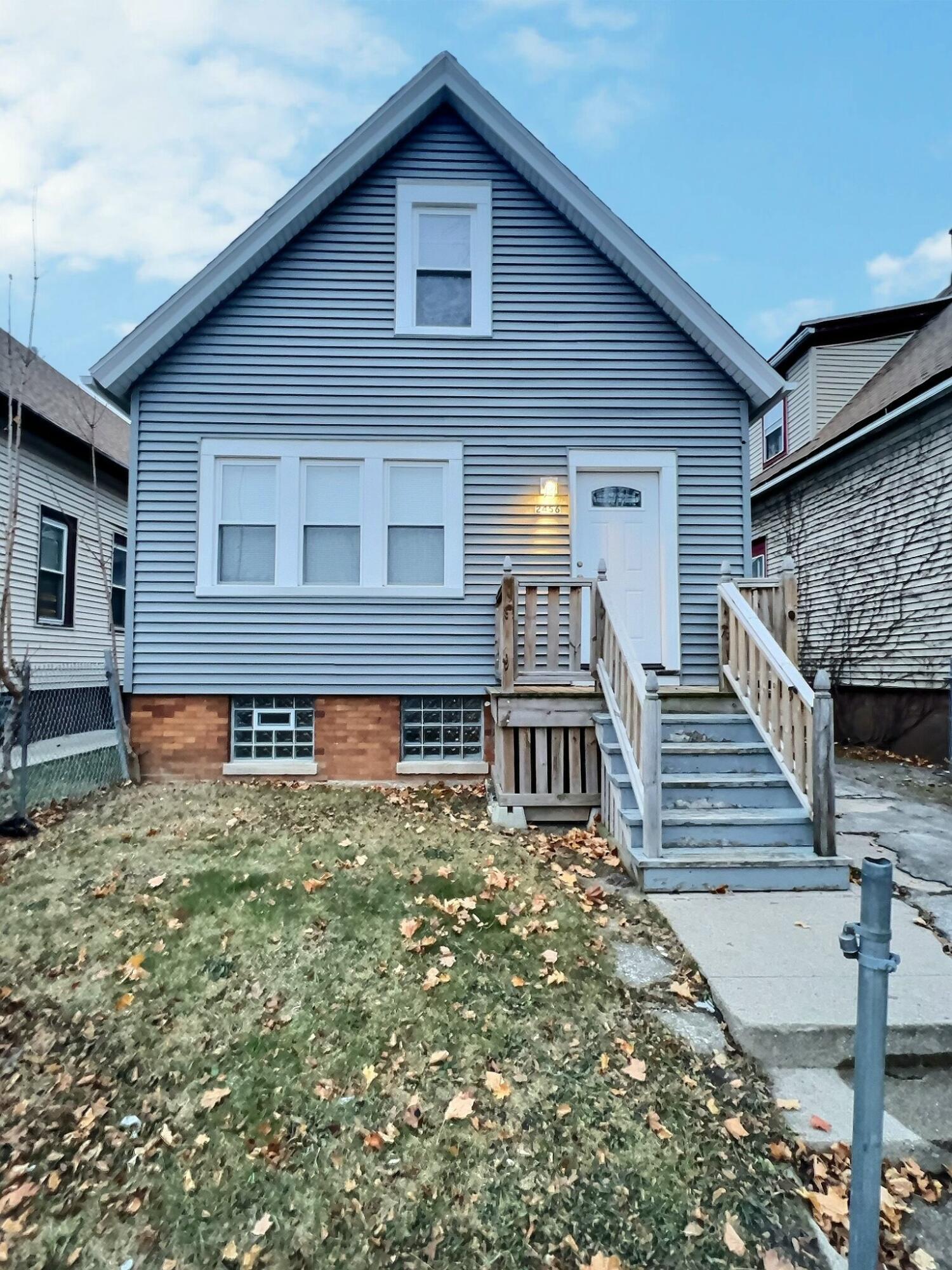 2456 N 21st St, Milwaukee
