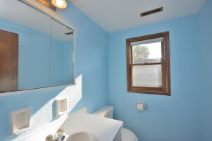 6137 W Stevenson St, Milwaukee