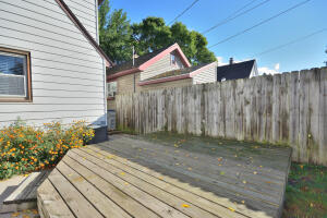 6137 W Stevenson St, Milwaukee