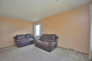 6137 W Stevenson St, Milwaukee