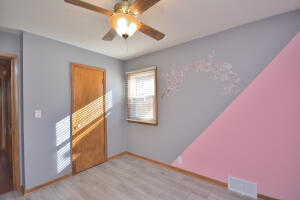 6137 W Stevenson St, Milwaukee
