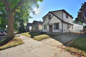 6137 W Stevenson St, Milwaukee
