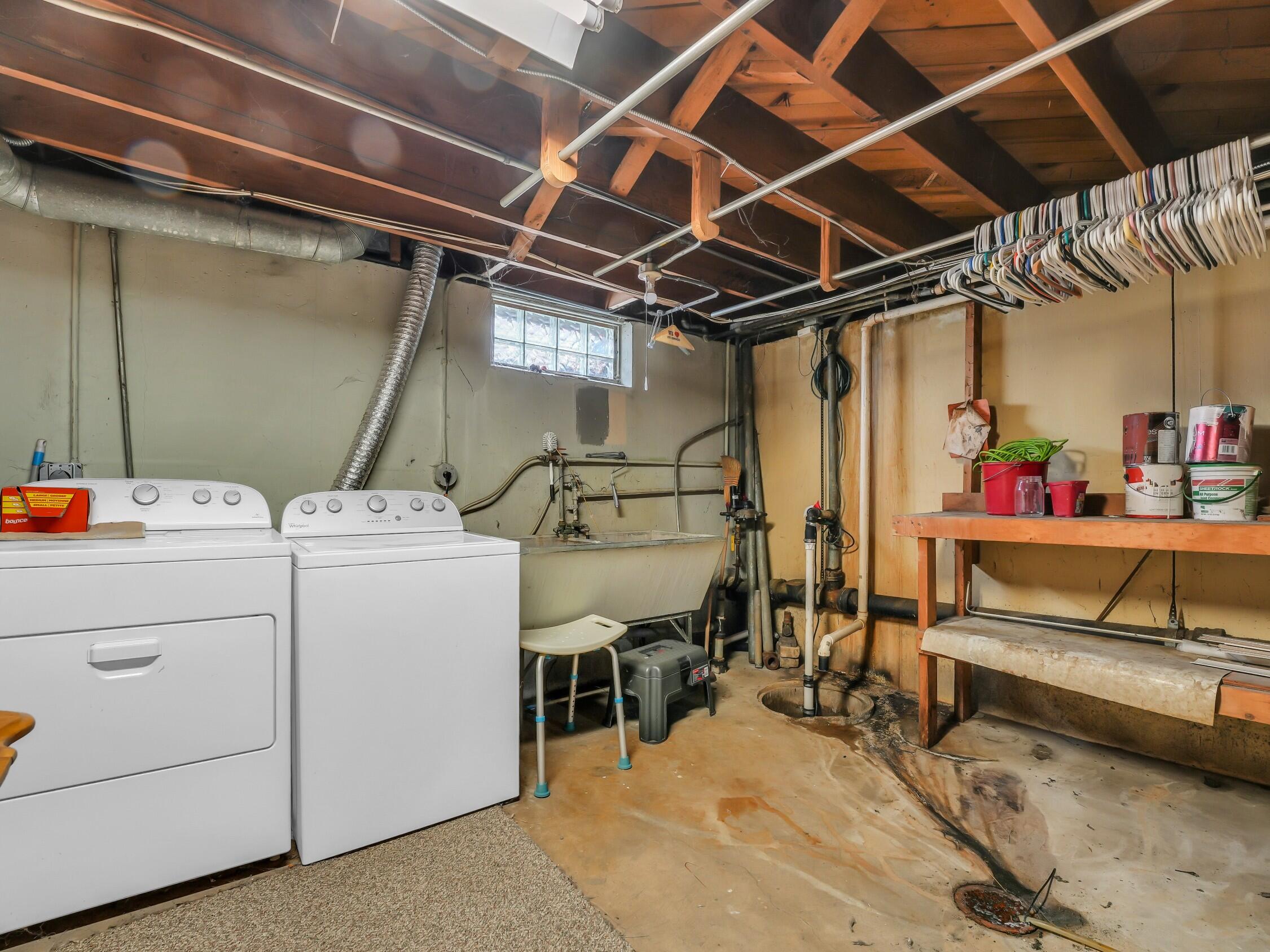 3461 E Bonnie Dr, Oak Creek