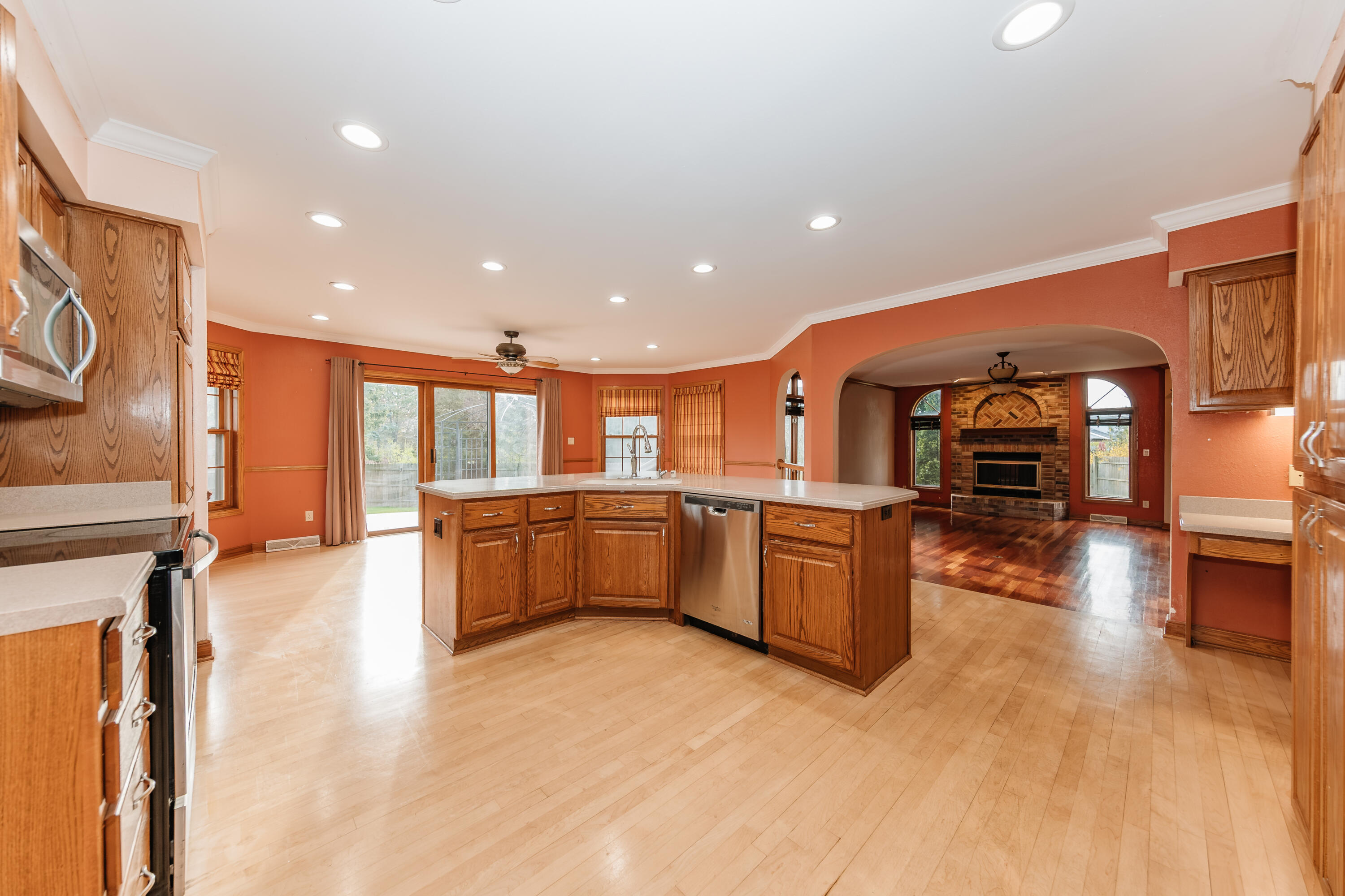 194 W Fairfield Ct, Oak Creek