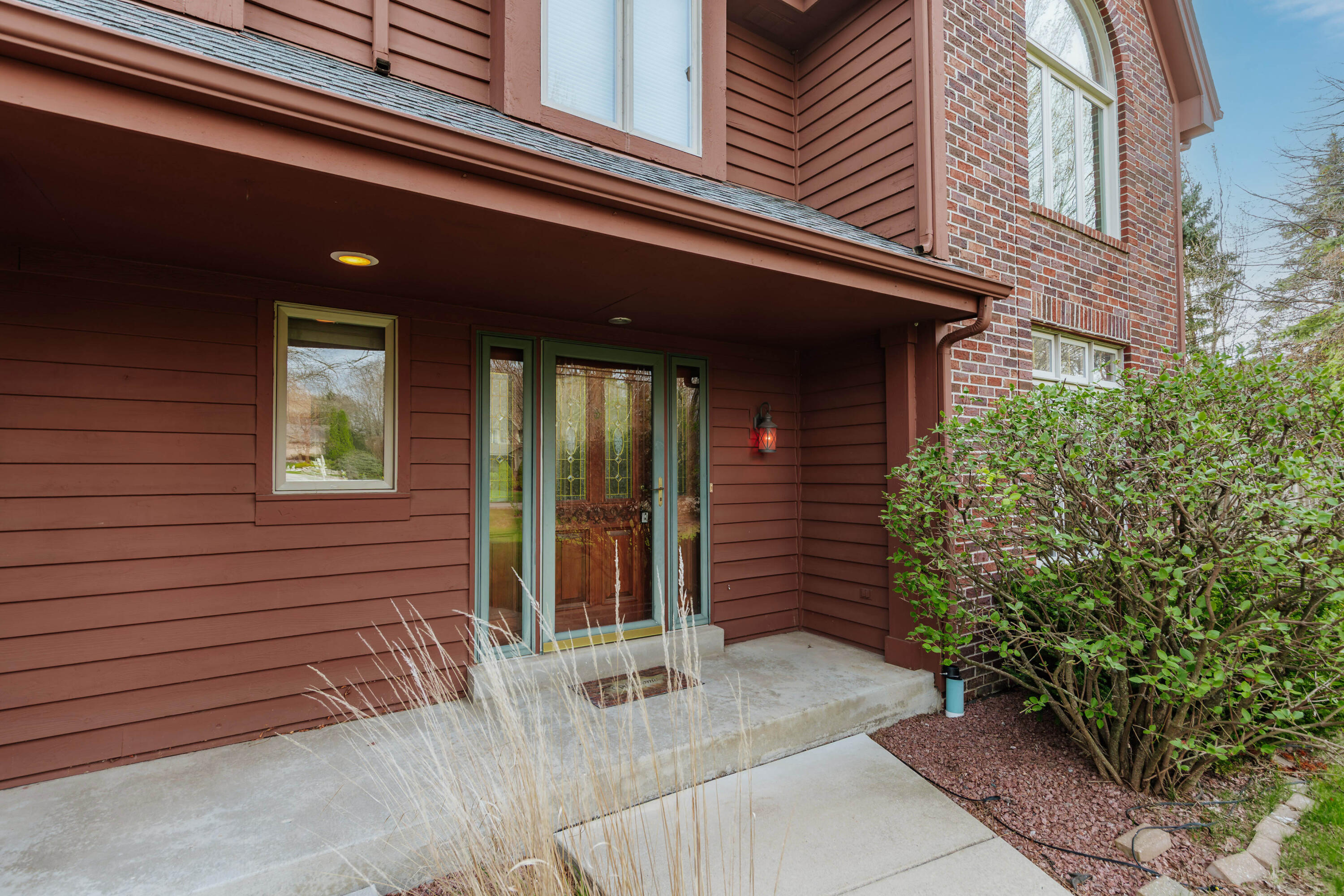 194 W Fairfield Ct, Oak Creek