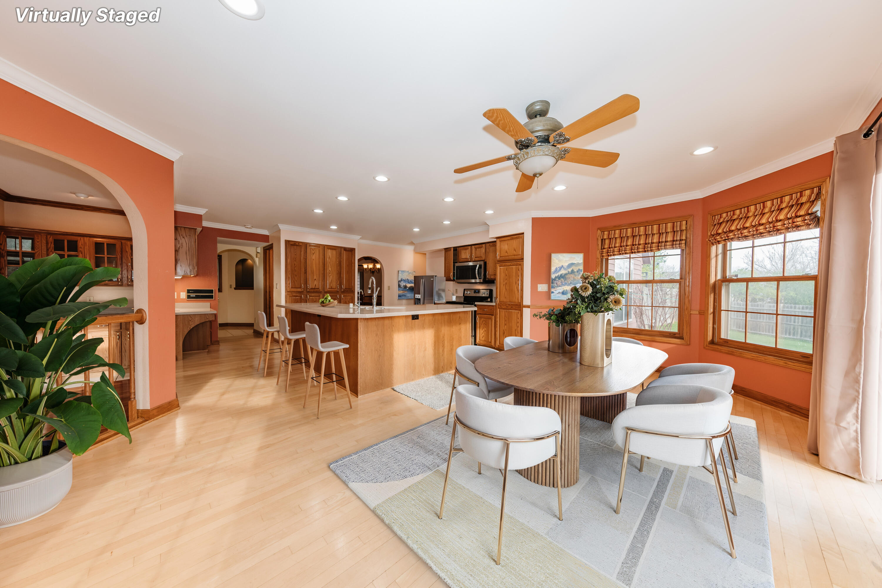 194 W Fairfield Ct, Oak Creek