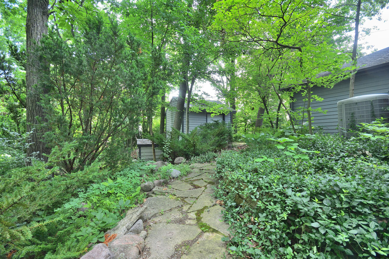 9330 Luanne Dr, Mount Pleasant