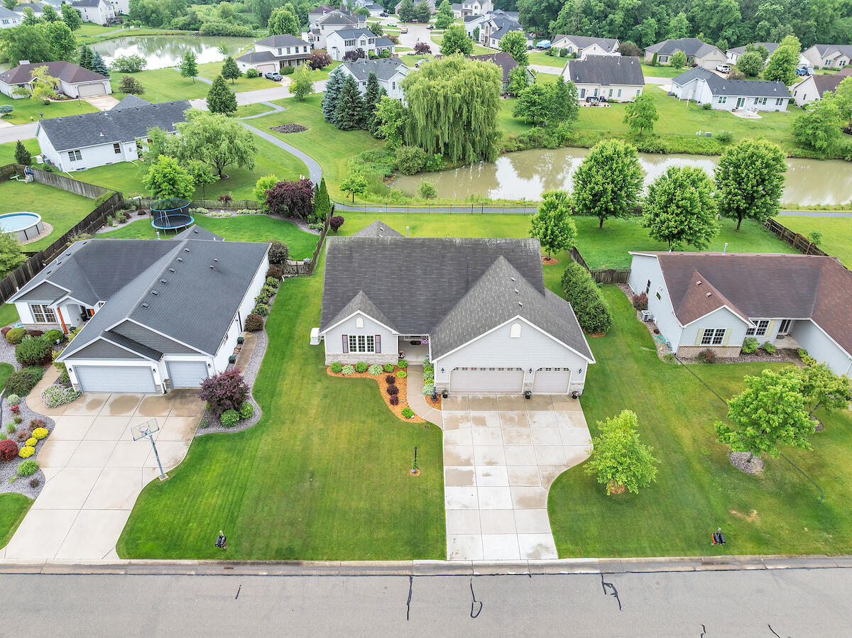 8135 Whitetail Dr, Mount Pleasant