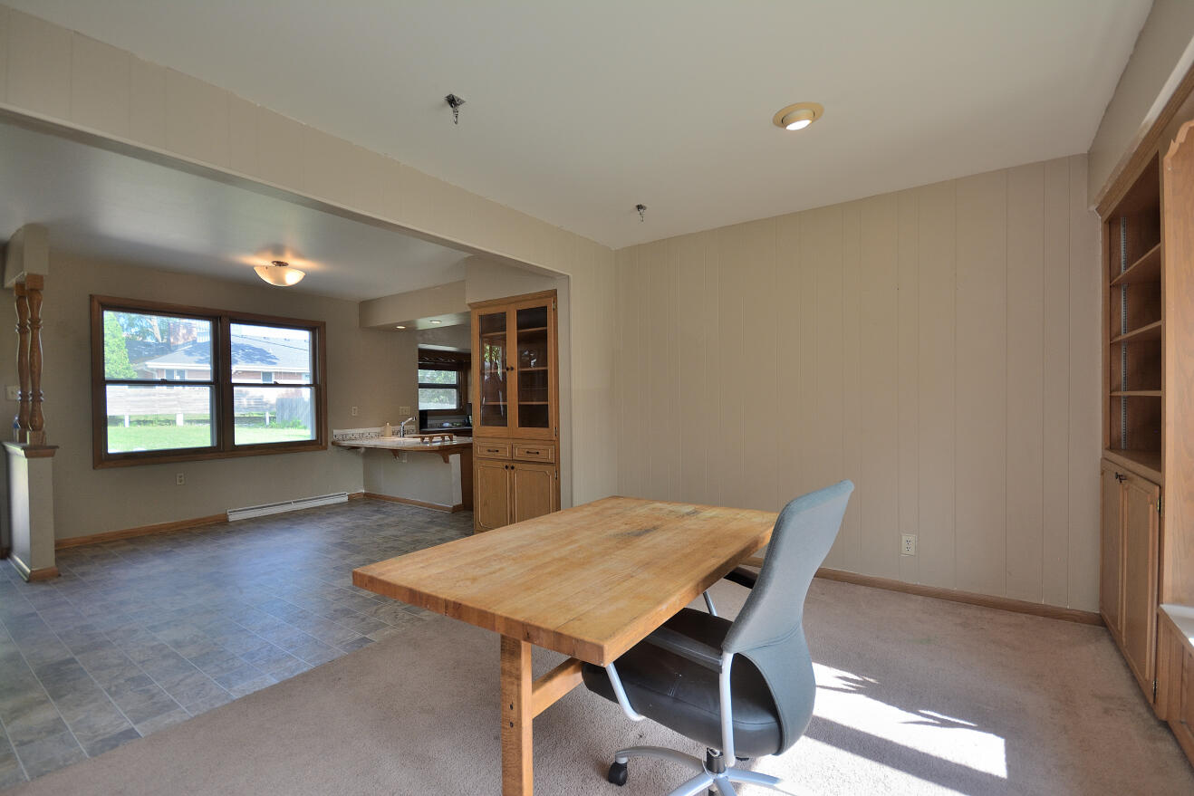 613 Pleasant View St, Wauwatosa