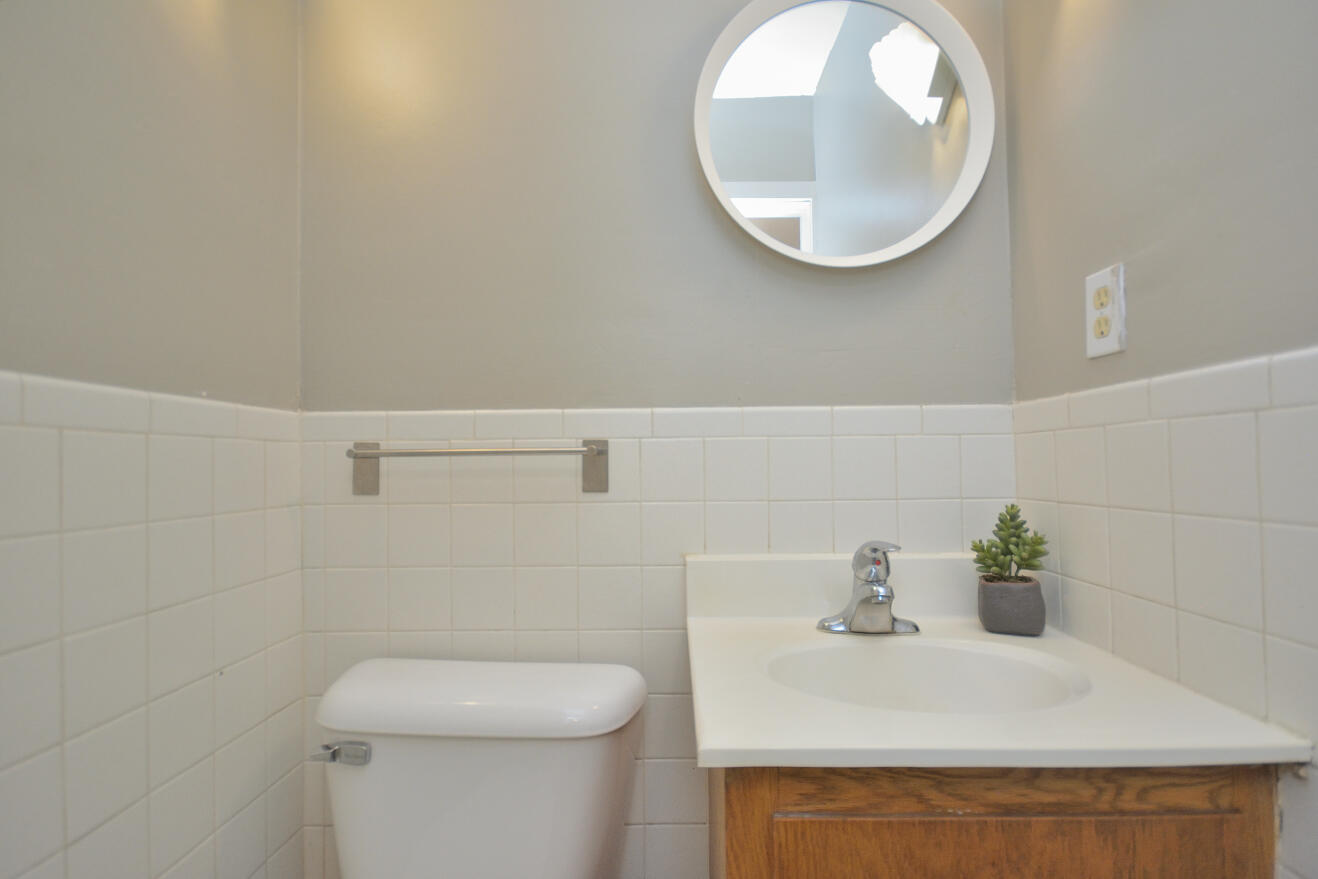 613 Pleasant View St, Wauwatosa
