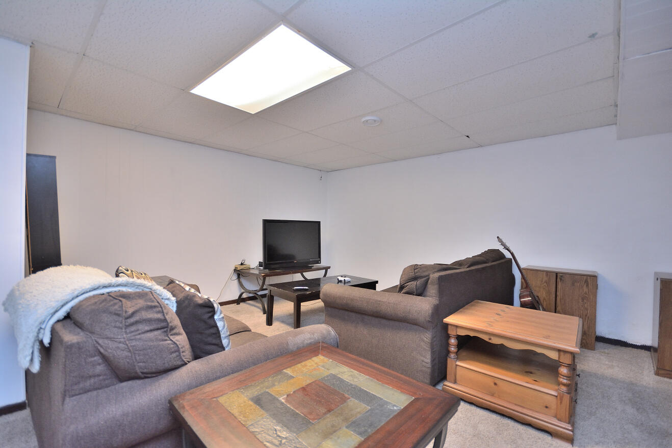 3422 S 85th St, Milwaukee