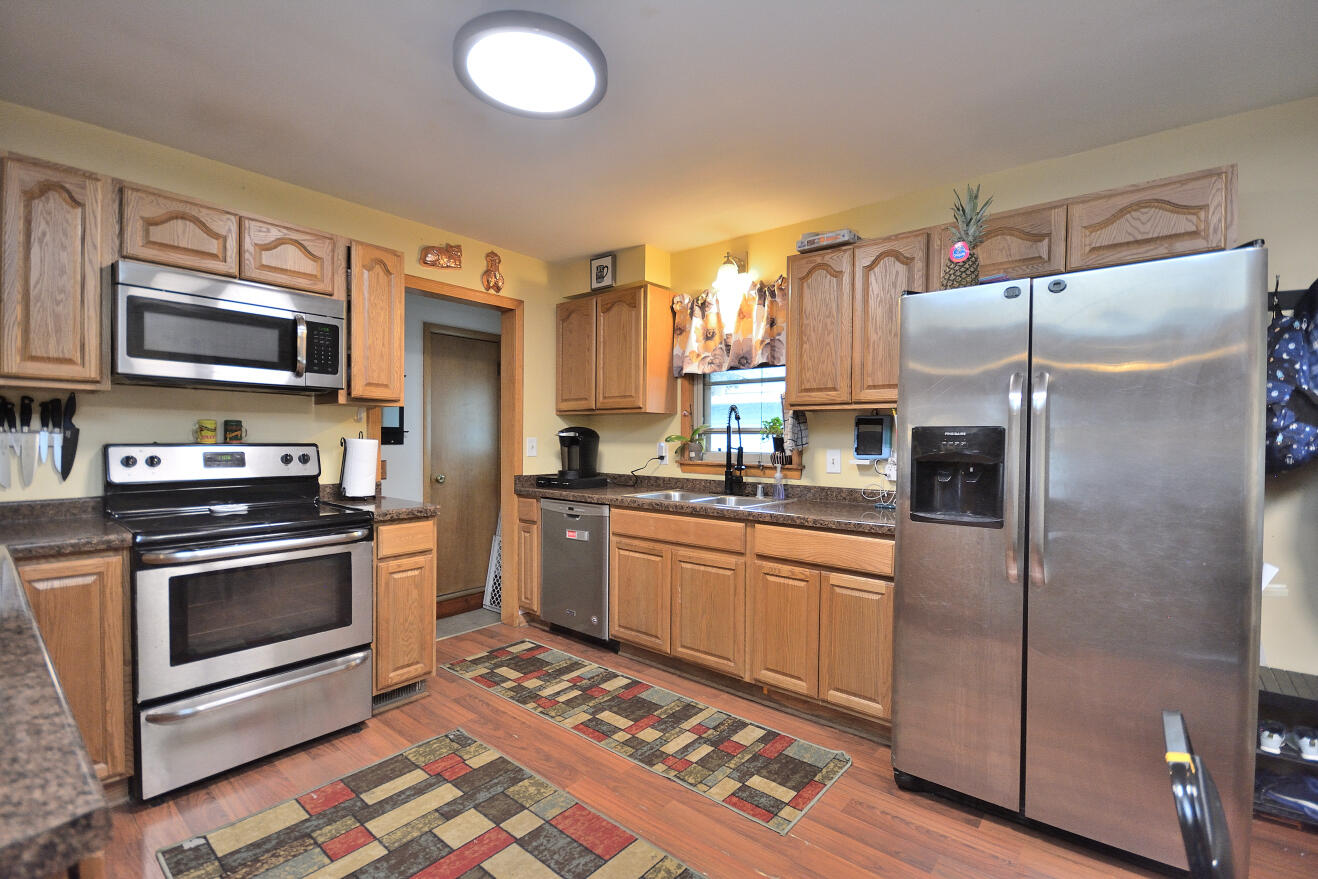 3422 S 85th St, Milwaukee