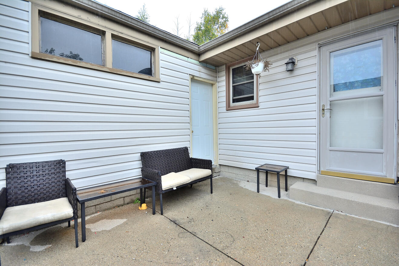 3422 S 85th St, Milwaukee