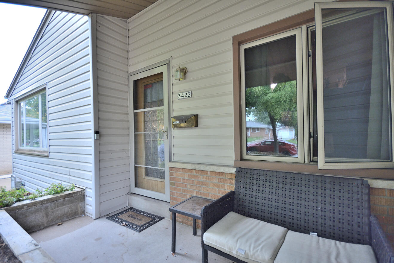 3422 S 85th St, Milwaukee