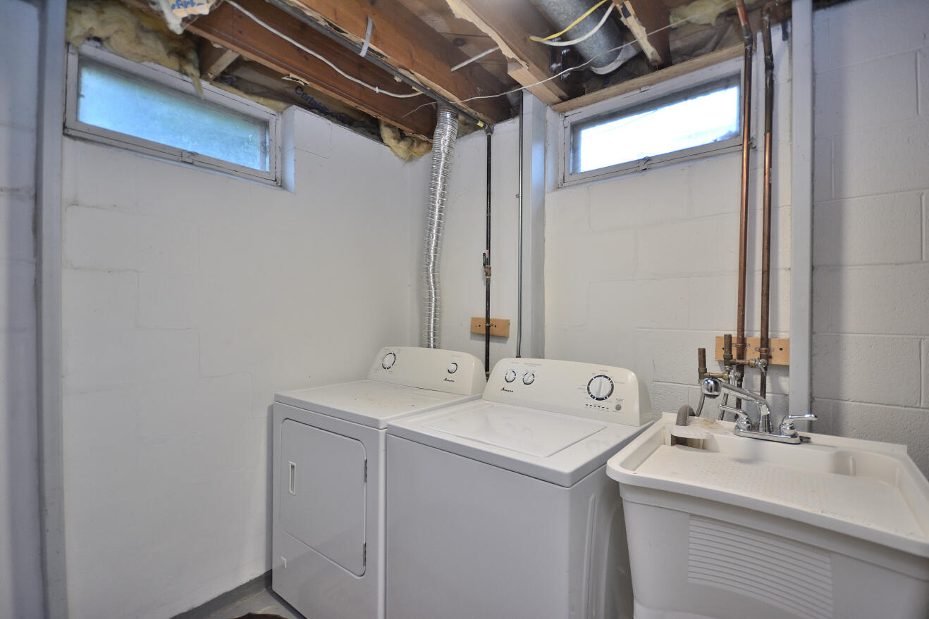3422 S 85th St, Milwaukee