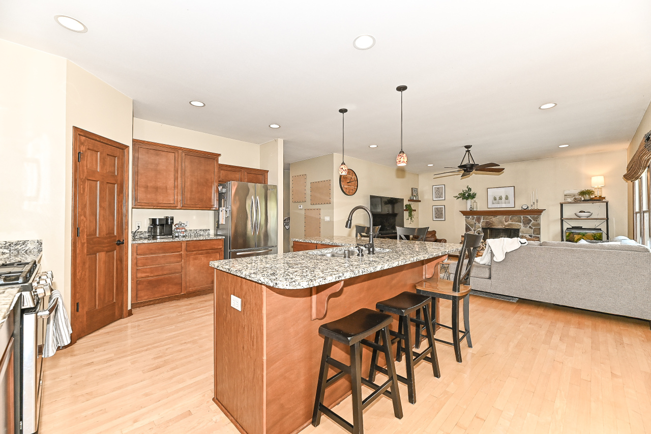 1053 Tallgrass Ln, Mount Pleasant