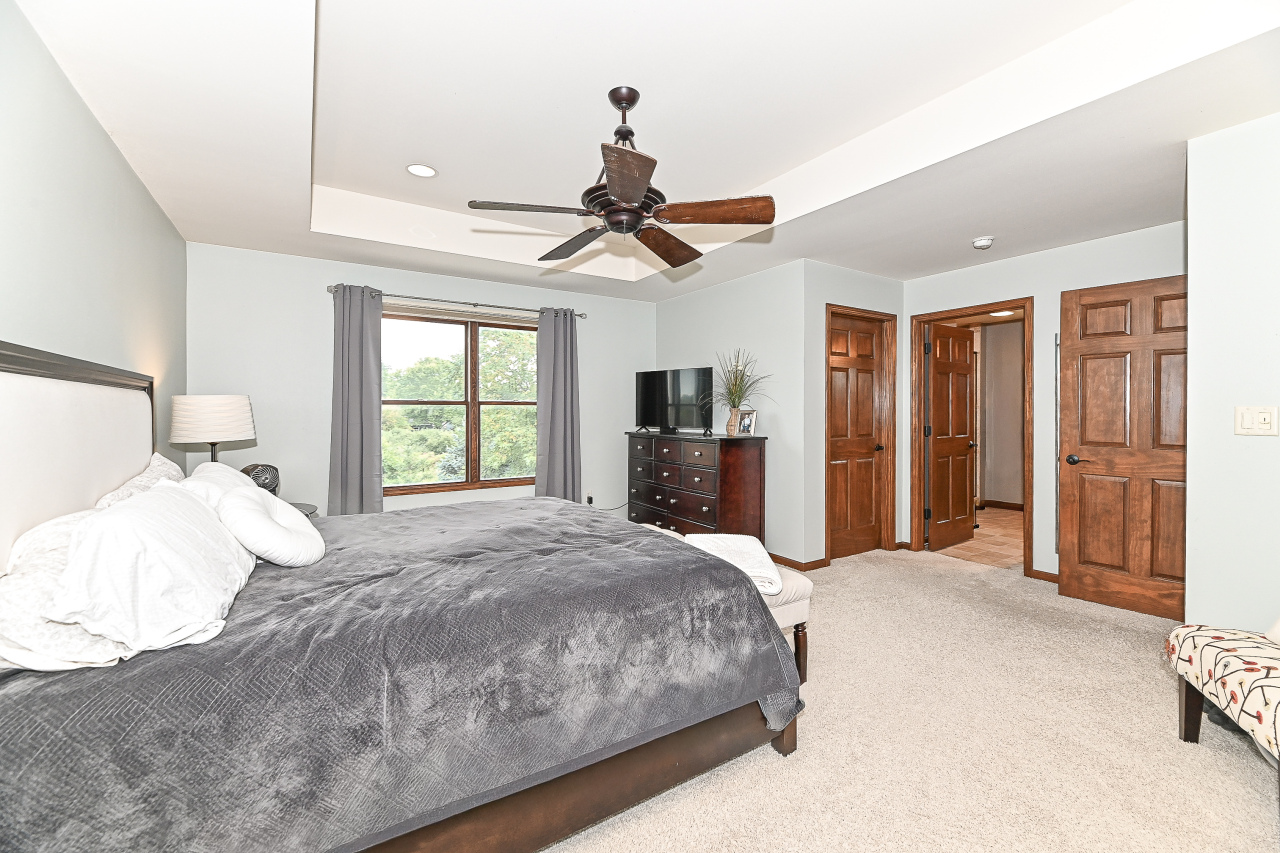 1053 Tallgrass Ln, Mount Pleasant