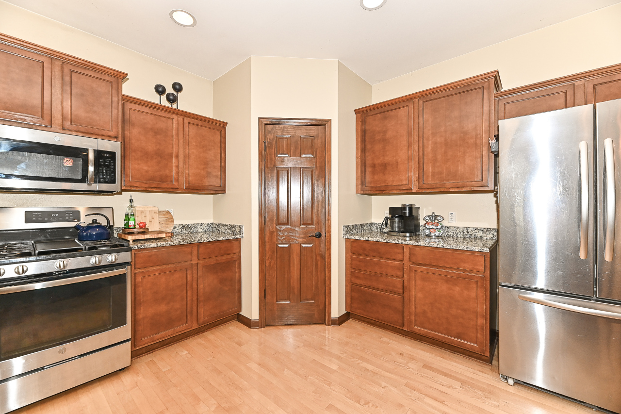 1053 Tallgrass Ln, Mount Pleasant