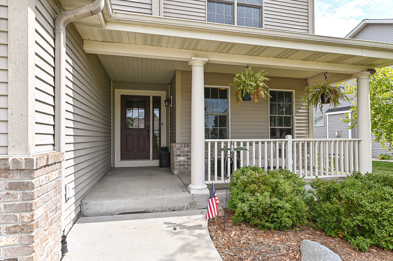 1053 Tallgrass Ln, Mount Pleasant