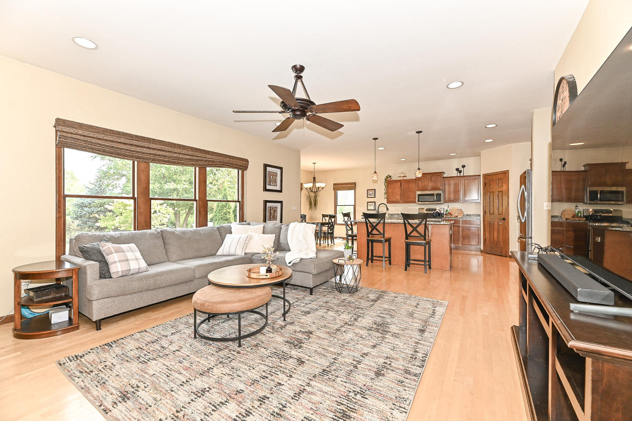 1053 Tallgrass Ln, Mount Pleasant