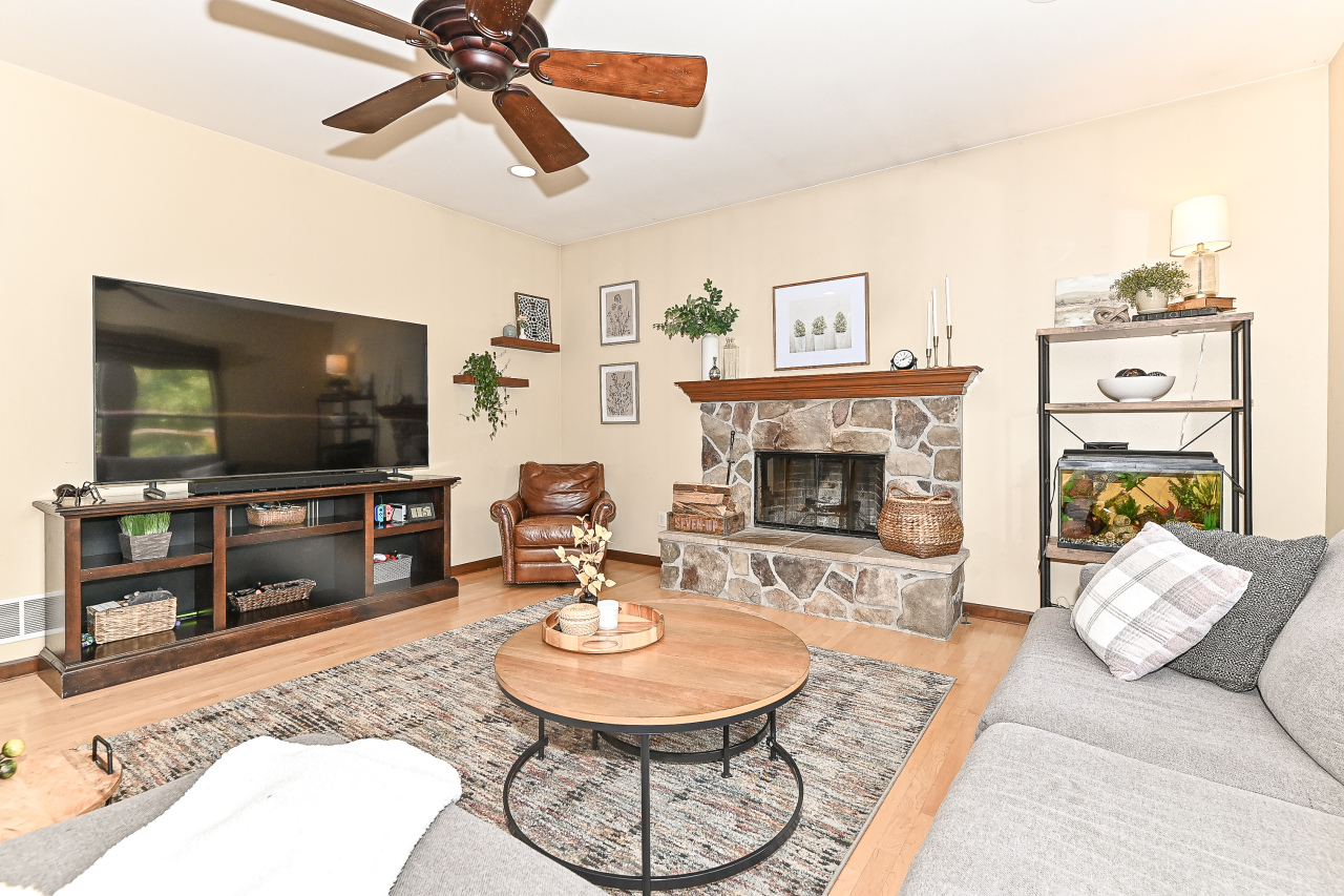 1053 Tallgrass Ln, Mount Pleasant