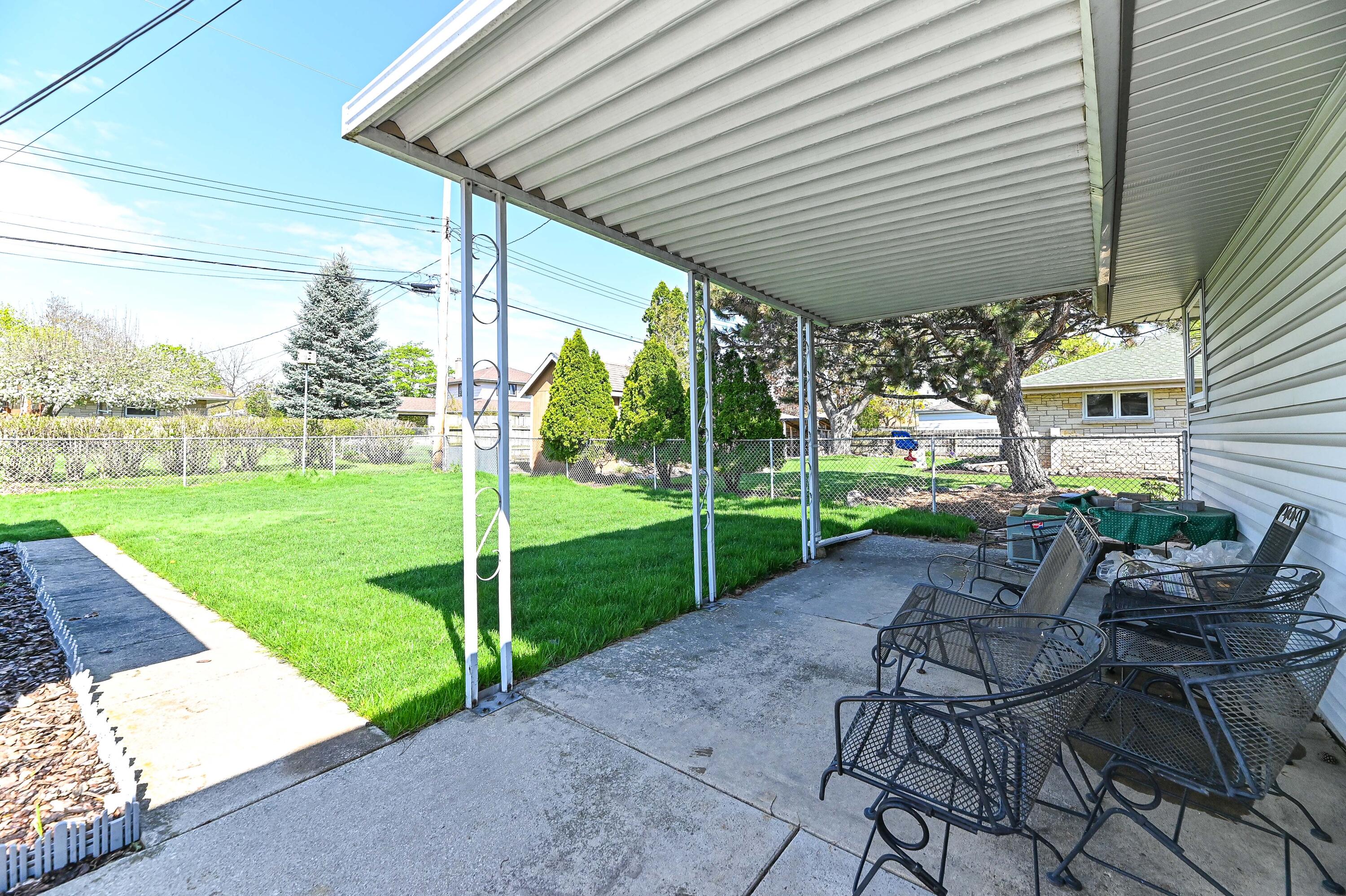 3433 S 85th St, Milwaukee
