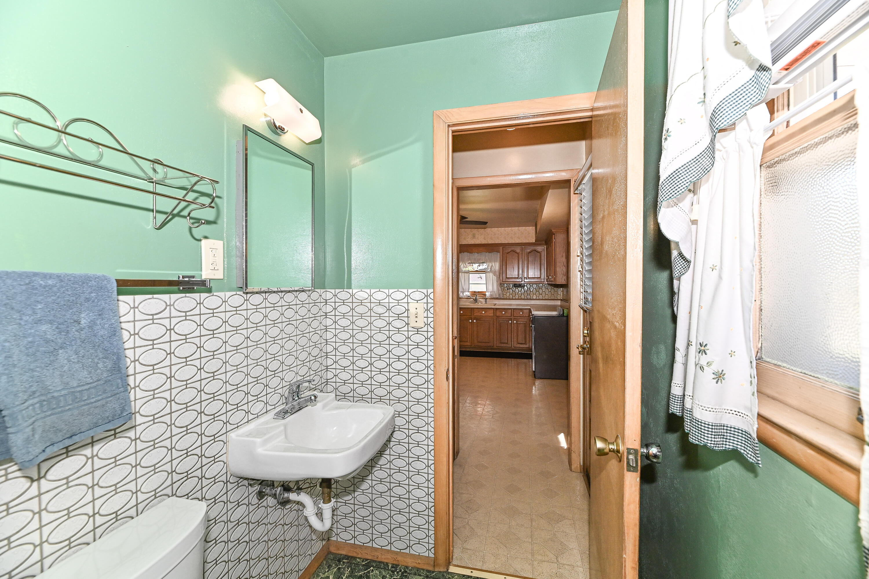 3433 S 85th St, Milwaukee