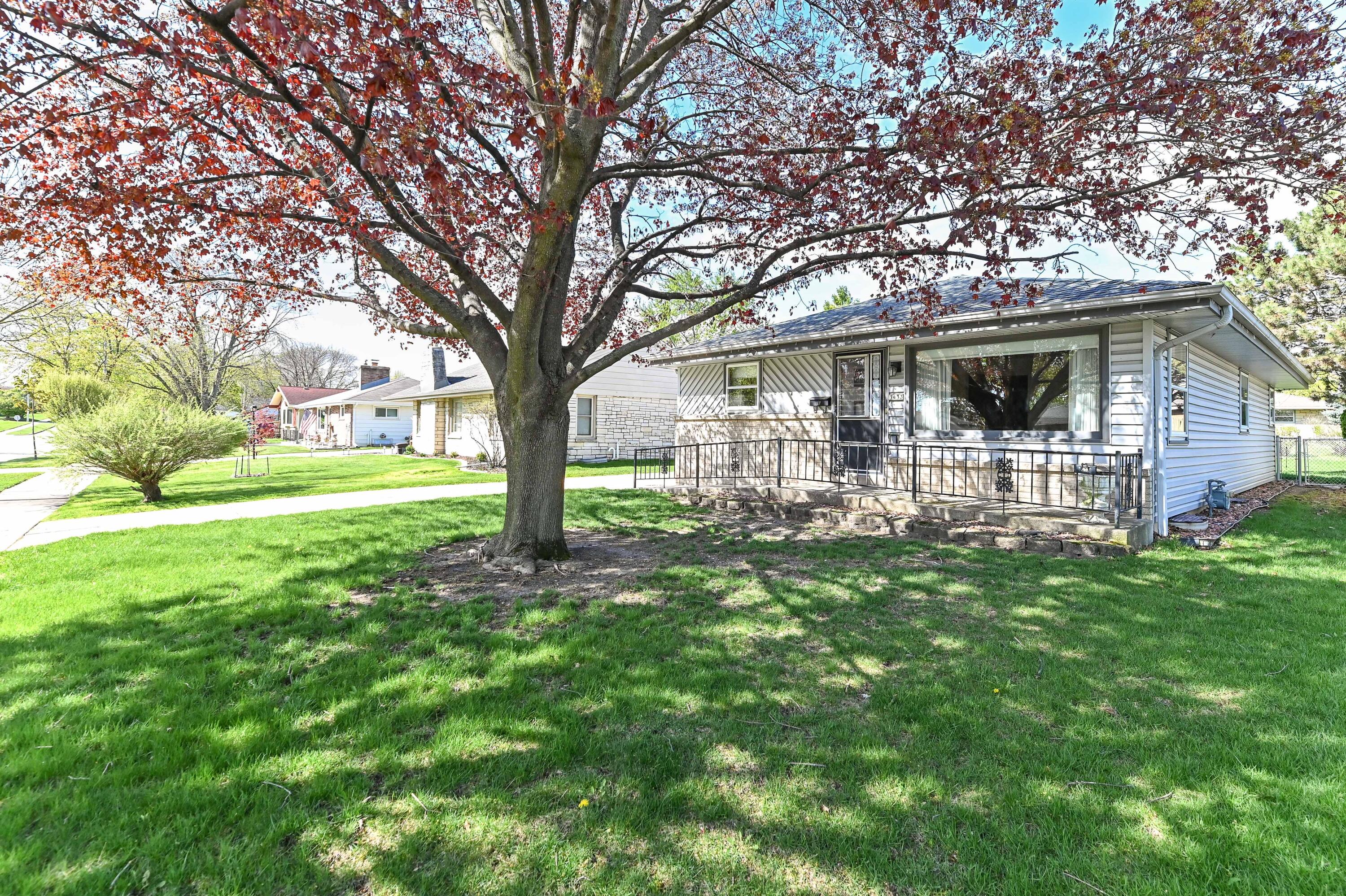 3433 S 85th St, Milwaukee