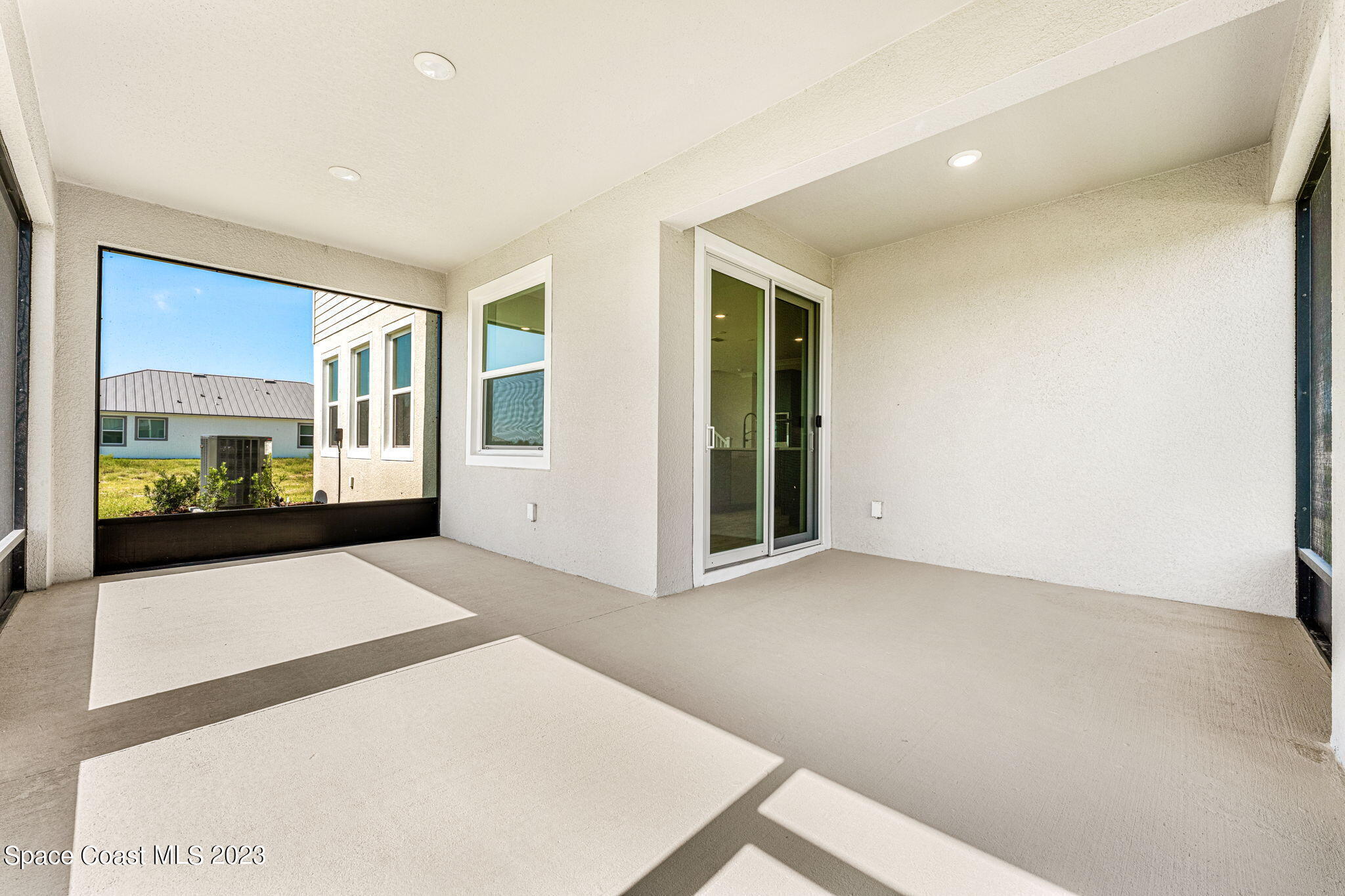 707 Clearwater Avenue