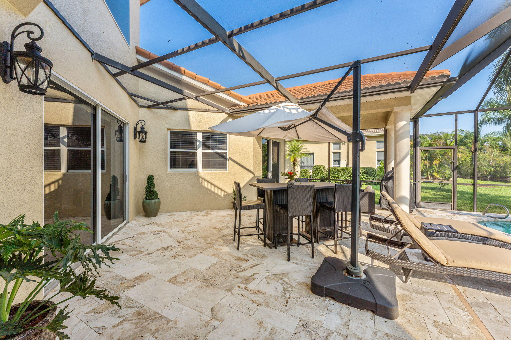 845 Chatsworth Drive