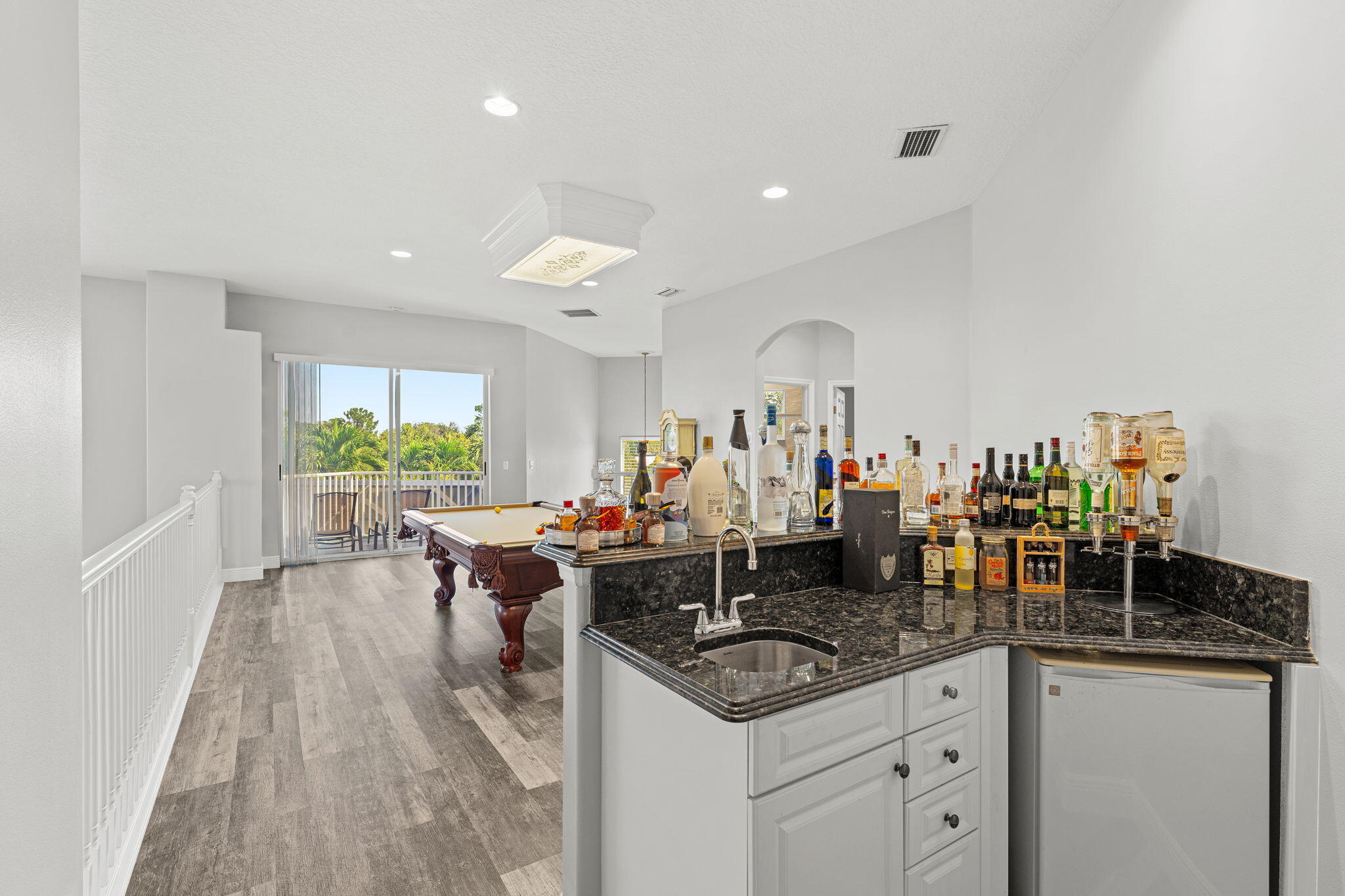 845 Chatsworth Drive