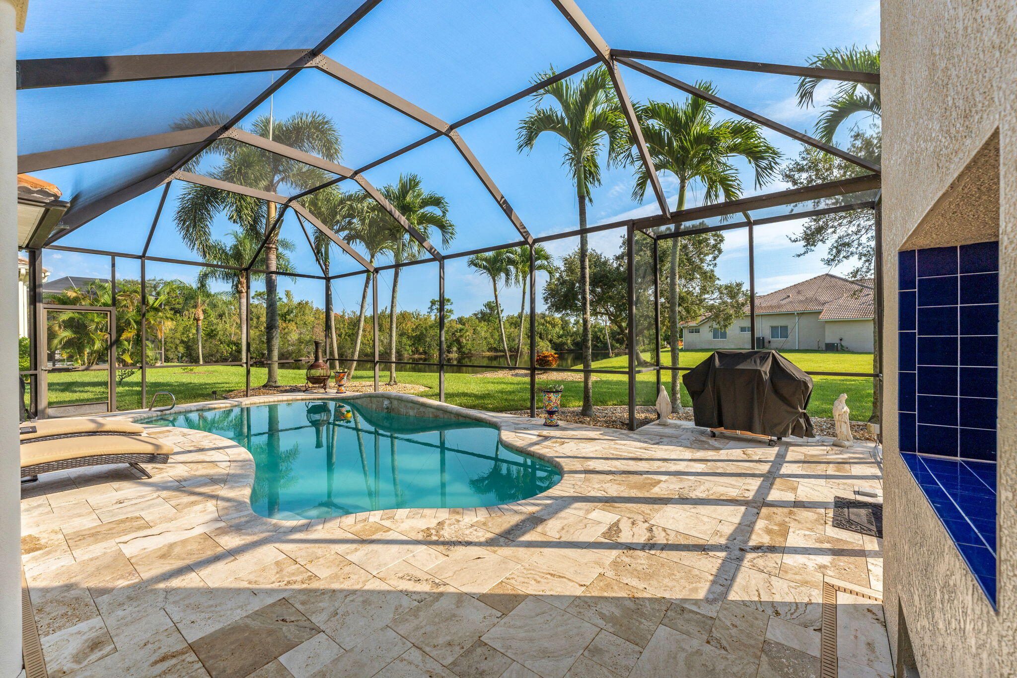 845 Chatsworth Drive