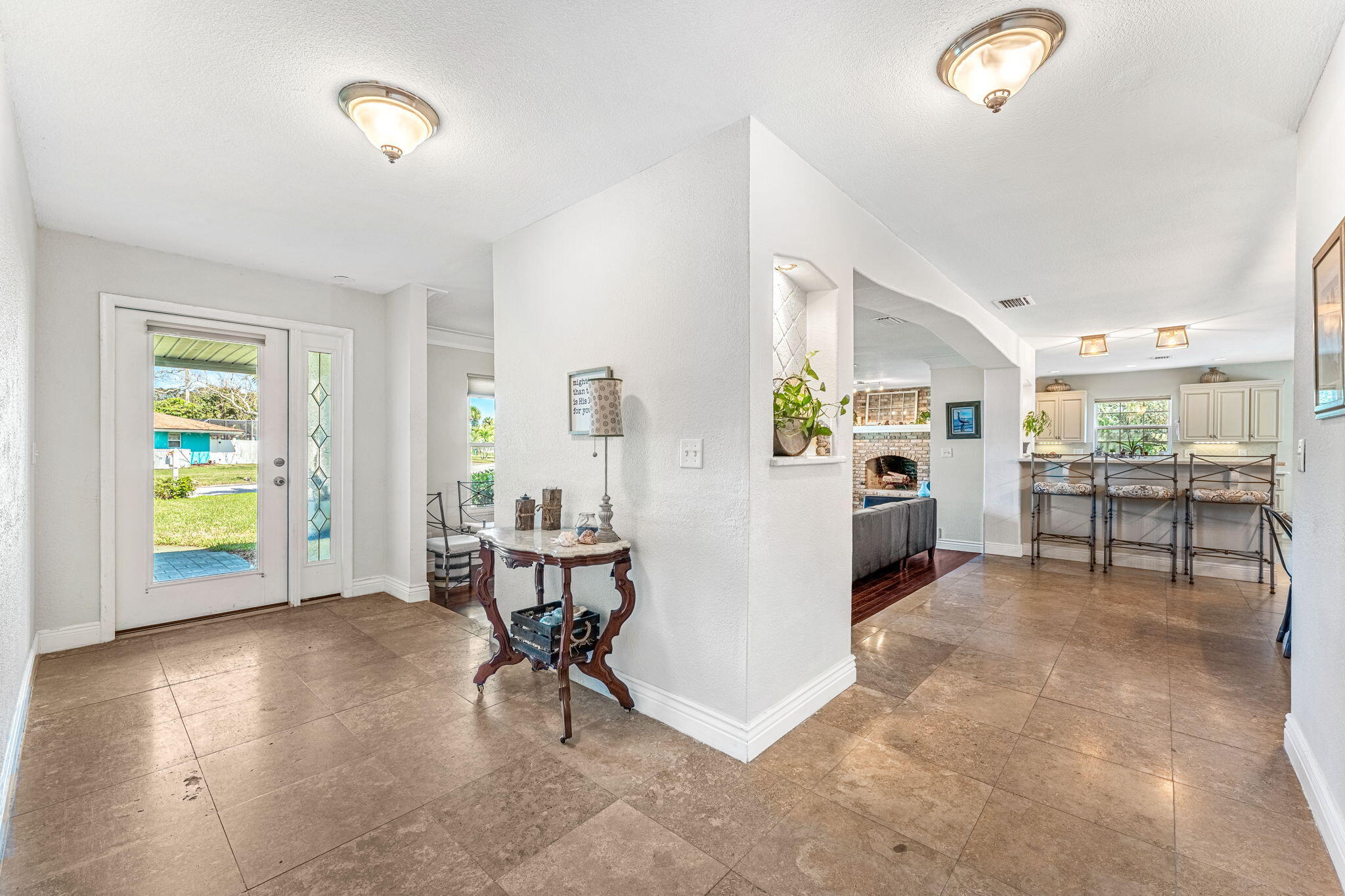 1230 Seminole Drive