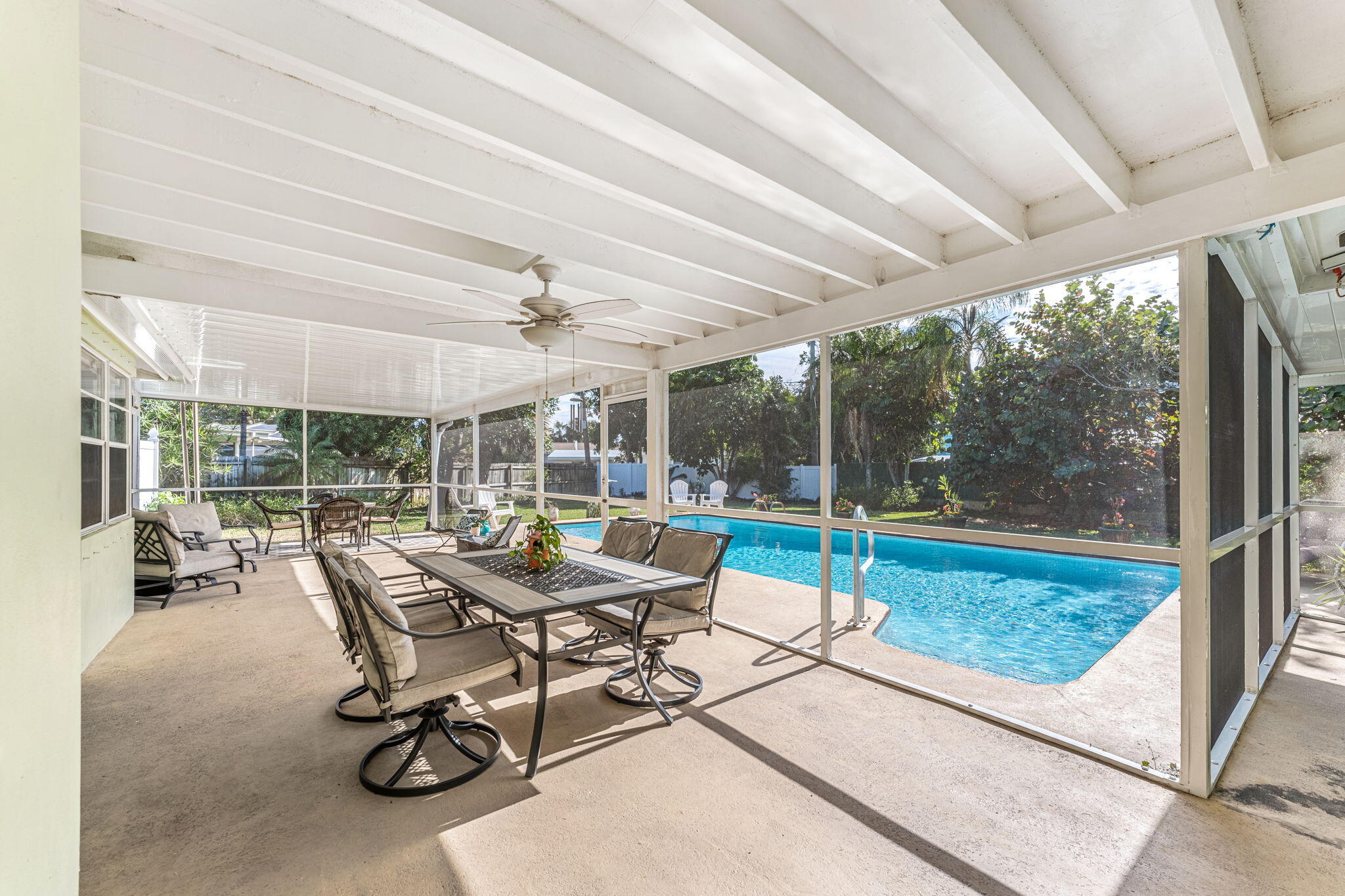 1230 Seminole Drive