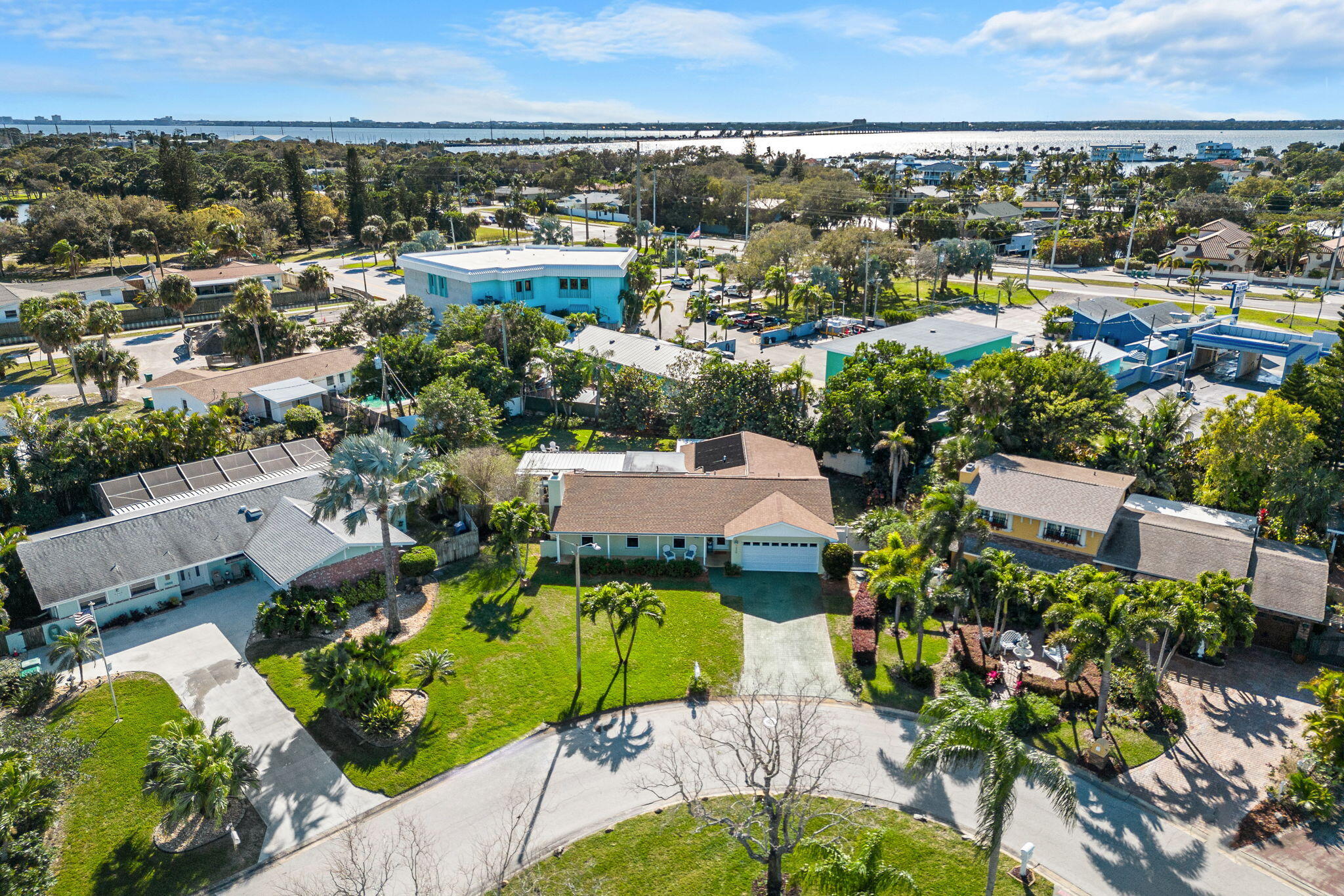 1230 Seminole Drive