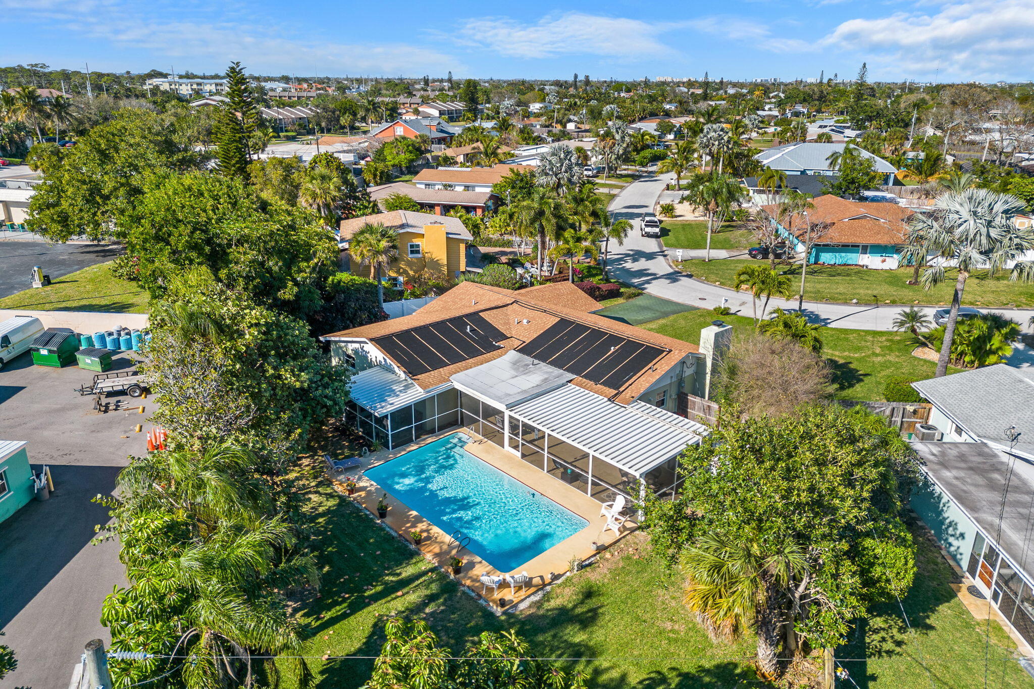 1230 Seminole Drive
